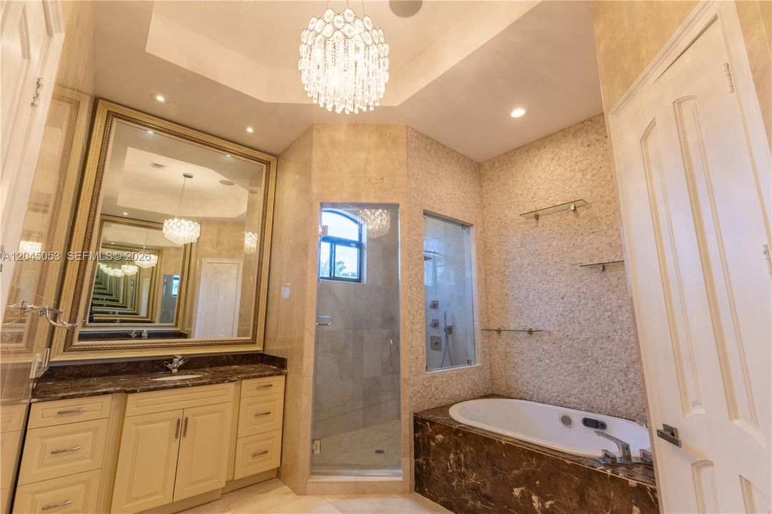 For Sale: $3,500,000 (7 beds, 6 baths, 5789 Square Feet)