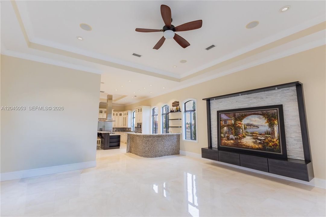 For Sale: $3,500,000 (7 beds, 6 baths, 5789 Square Feet)