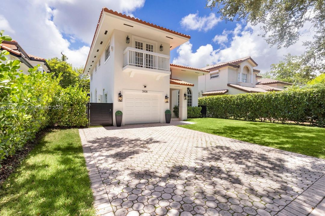 На продажу: $2,150,000 (4 спален, 3 ванн, 1982 Квадратных фут)