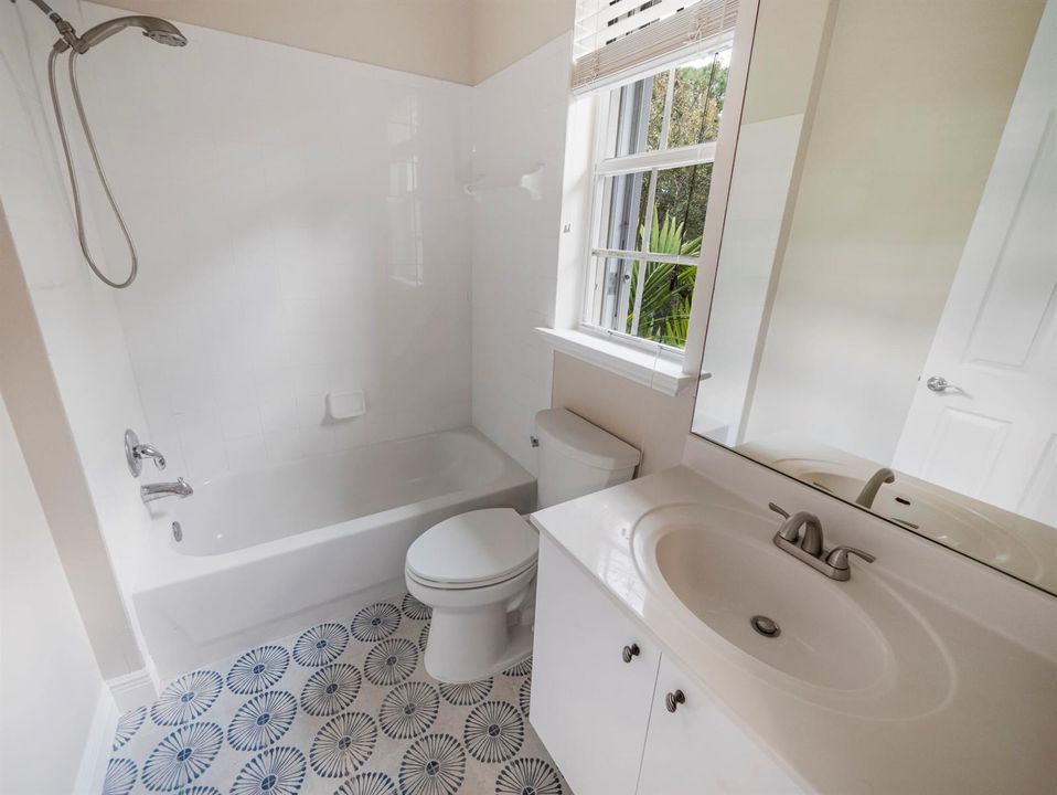 Morning Dew Bedroom Bath 2ed