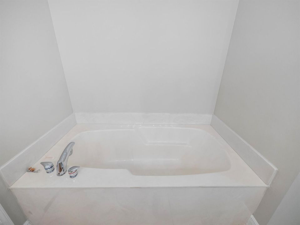 Morning Dew Master Tub