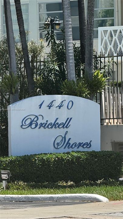 For Rent: $2,750 (1 beds, 1 baths, 750 Square Feet)