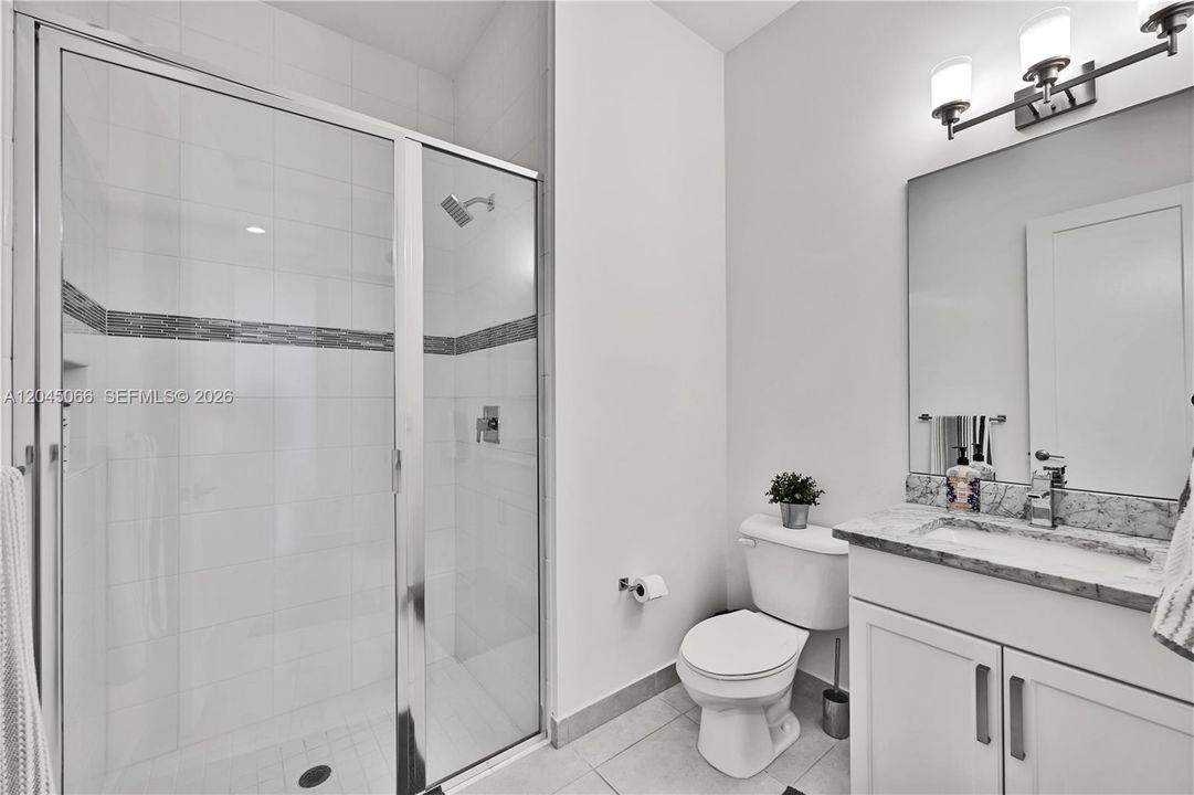 В аренду: $7,400 (3 спален, 3 ванн, 2157 Квадратных фут)