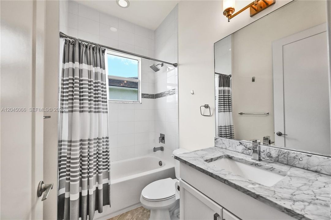 В аренду: $7,400 (3 спален, 3 ванн, 2157 Квадратных фут)