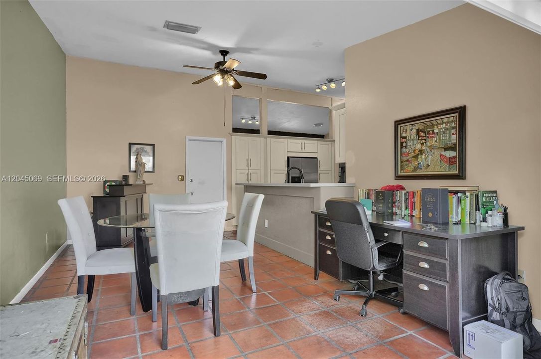 For Sale: $599,000 (3 beds, 2 baths, 1514 Square Feet)