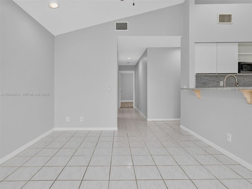 En Venta: $785,000 (3 camas, 2 baños, 1777 Pies cuadrados)