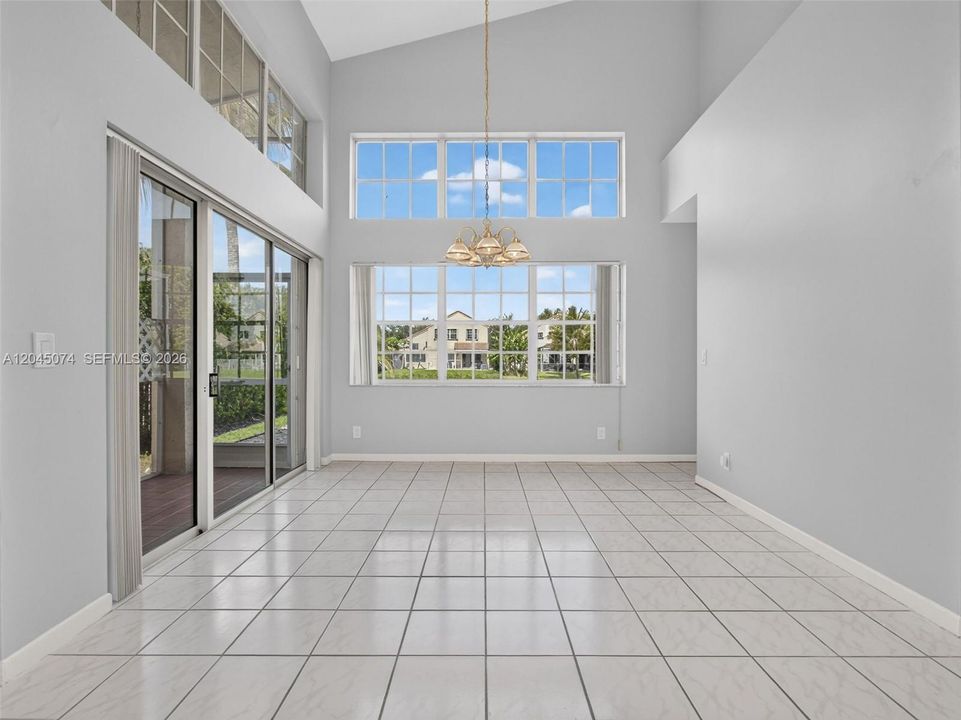 En Venta: $785,000 (3 camas, 2 baños, 1777 Pies cuadrados)