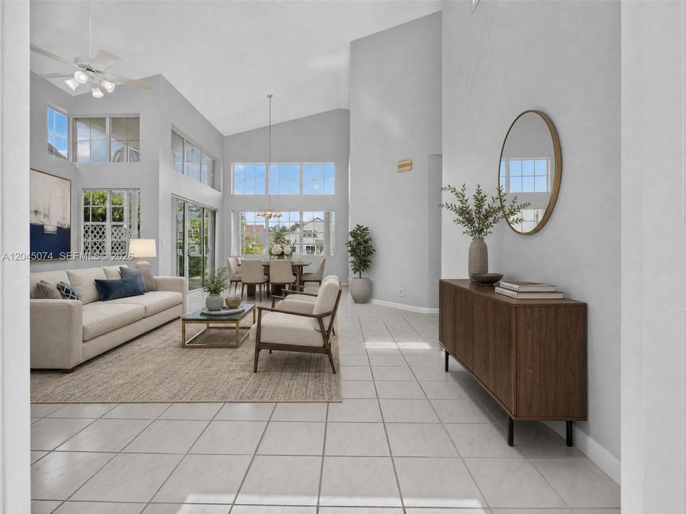 En Venta: $785,000 (3 camas, 2 baños, 1777 Pies cuadrados)