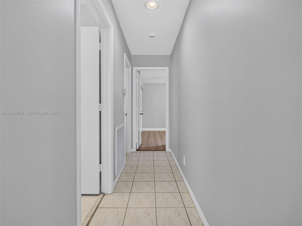 En Venta: $785,000 (3 camas, 2 baños, 1777 Pies cuadrados)