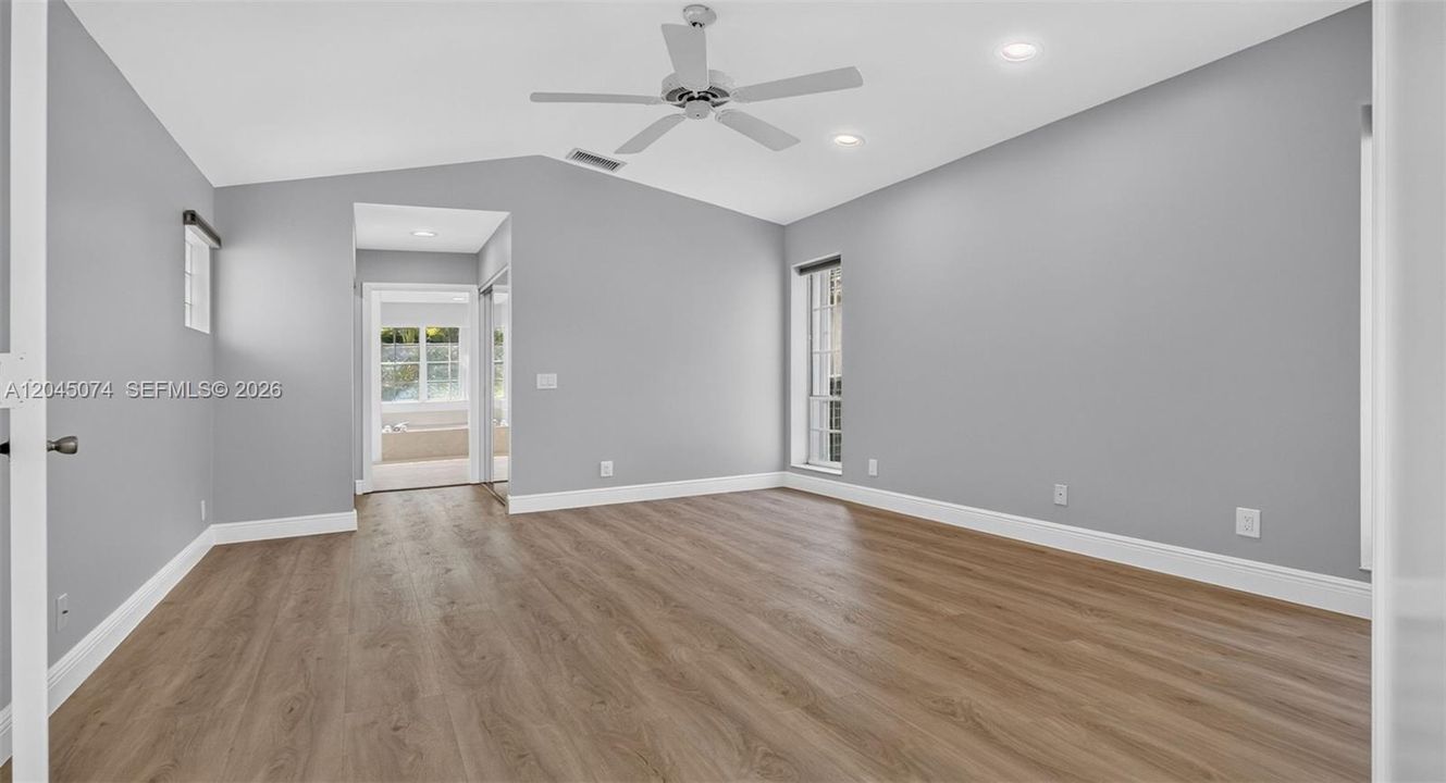 En Venta: $785,000 (3 camas, 2 baños, 1777 Pies cuadrados)