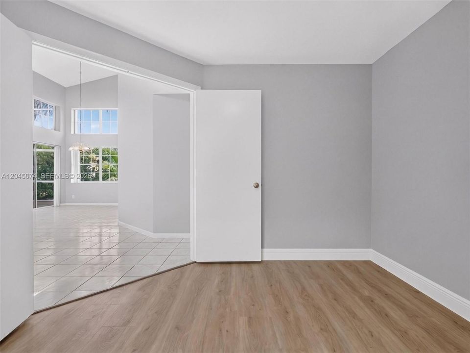 En Venta: $785,000 (3 camas, 2 baños, 1777 Pies cuadrados)
