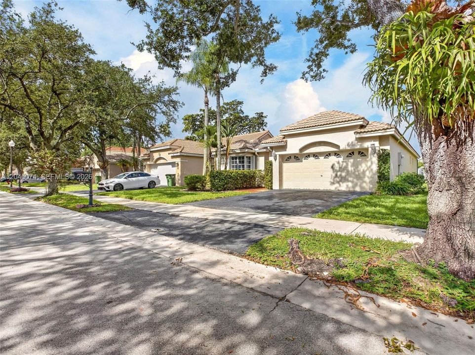 En Venta: $785,000 (3 camas, 2 baños, 1777 Pies cuadrados)