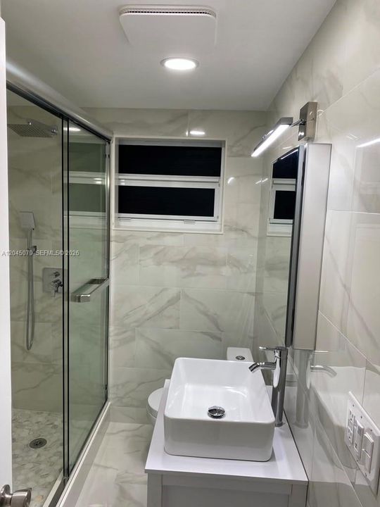 В аренду: $2,495 (2 спален, 1 ванн, 940 Квадратных фут)