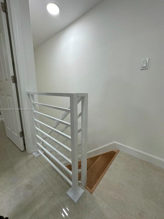 В аренду: $2,495 (2 спален, 1 ванн, 940 Квадратных фут)