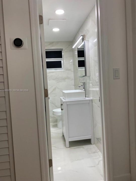 В аренду: $2,495 (2 спален, 1 ванн, 940 Квадратных фут)