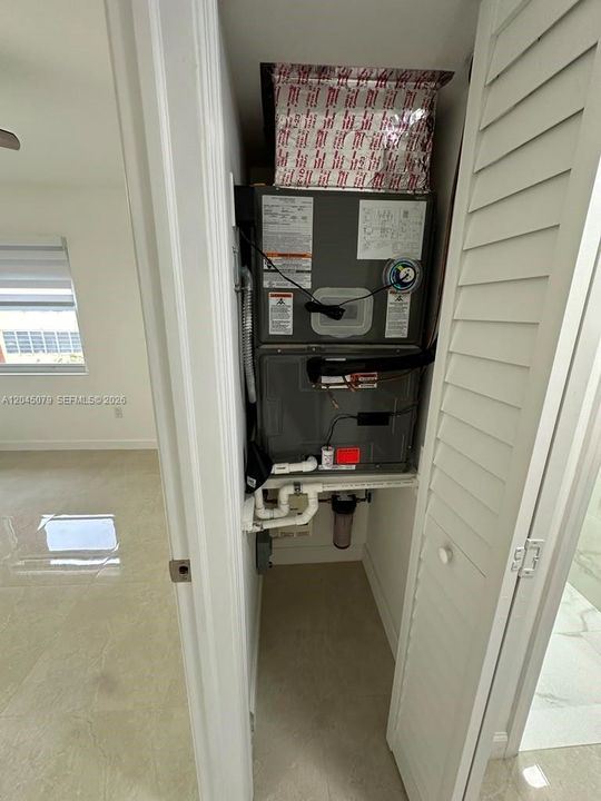 В аренду: $2,495 (2 спален, 1 ванн, 940 Квадратных фут)