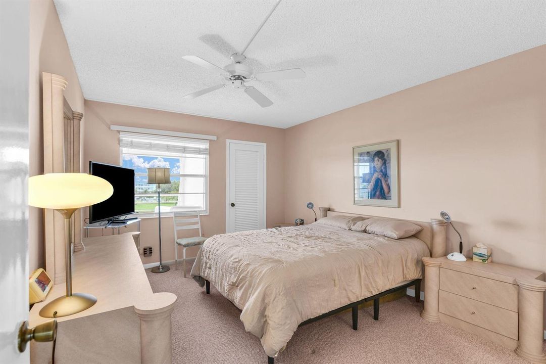 4053 Wolverton C pic 20