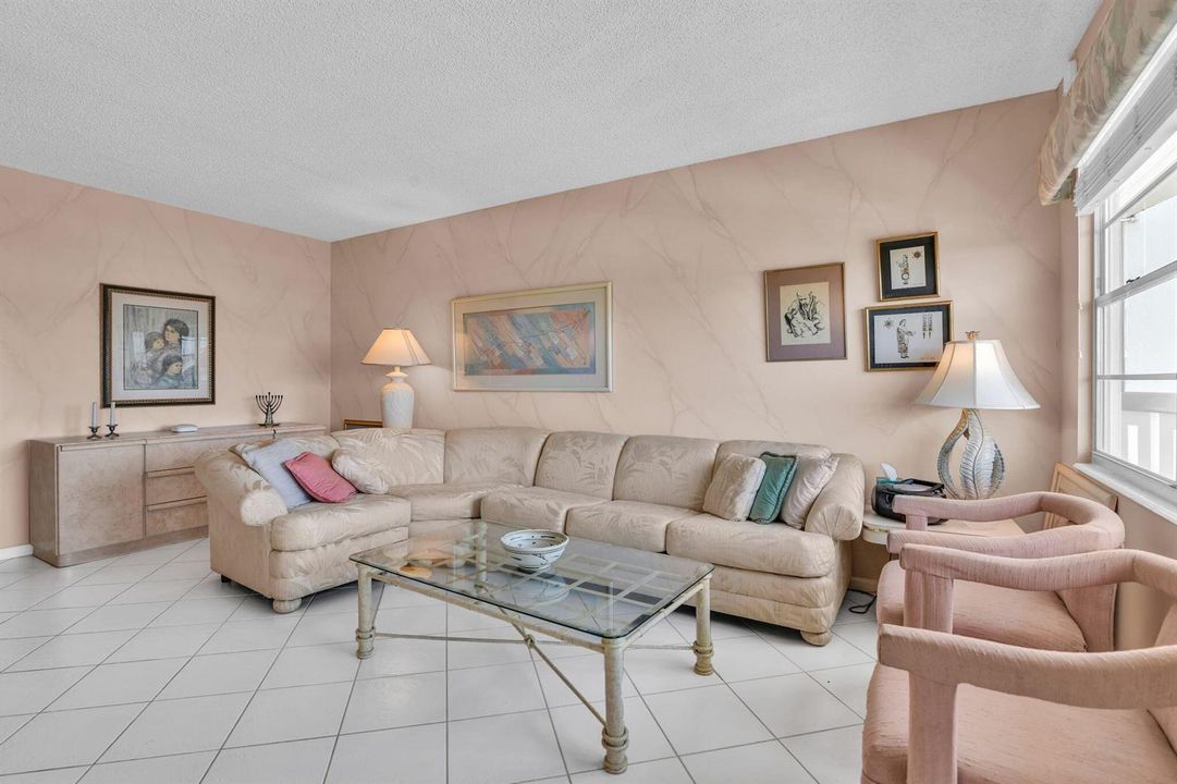4053 Wolverton C pic 33
