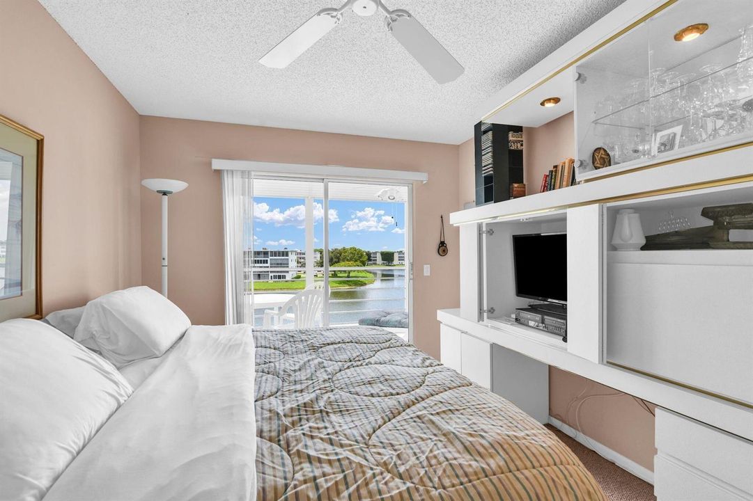 4053 Wolverton C pic 11