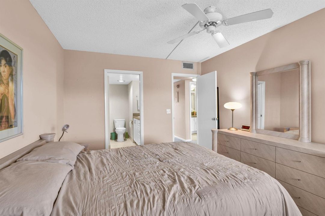 4053 Wolverton C pic 24