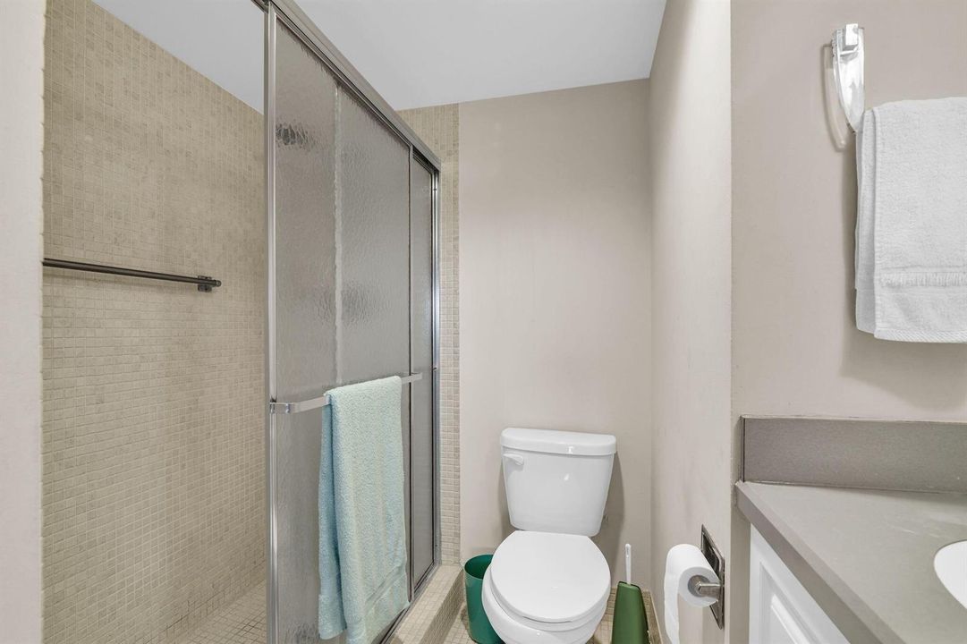 4053 Wolverton C pic 28