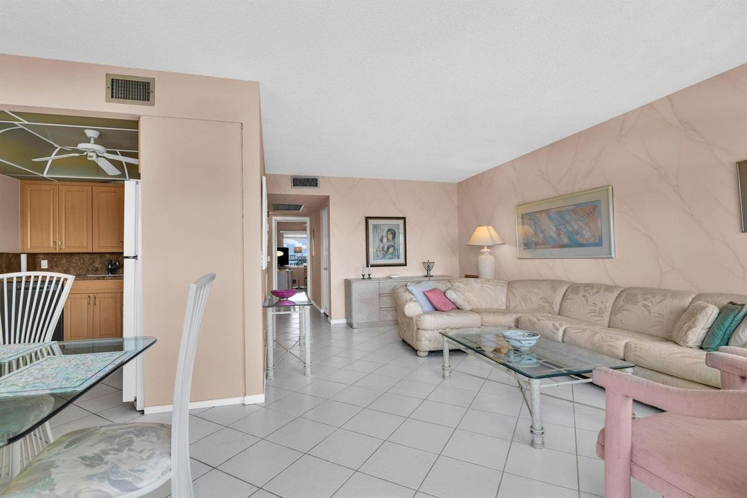 4053 Wolverton C pic 1