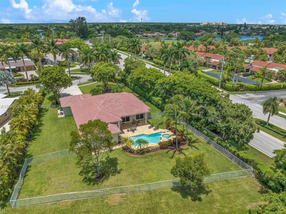 For Rent: $7,750 (5 beds, 3 baths, 3363 Square Feet)
