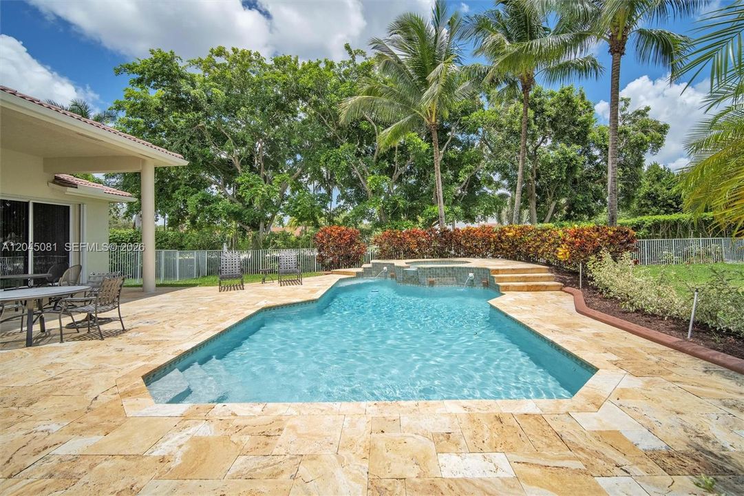 For Rent: $7,750 (5 beds, 3 baths, 3363 Square Feet)