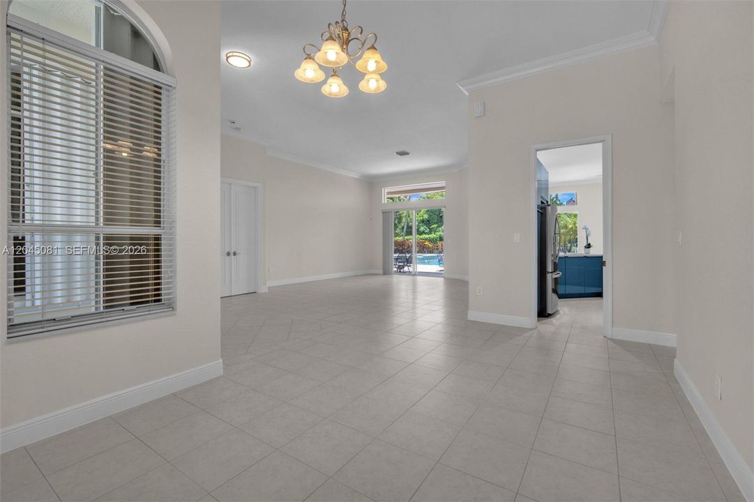 For Rent: $7,750 (5 beds, 3 baths, 3363 Square Feet)