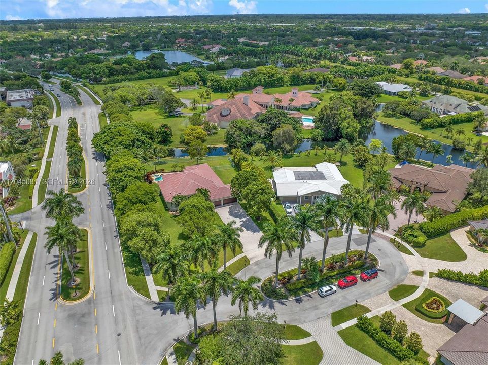 For Rent: $7,750 (5 beds, 3 baths, 3363 Square Feet)
