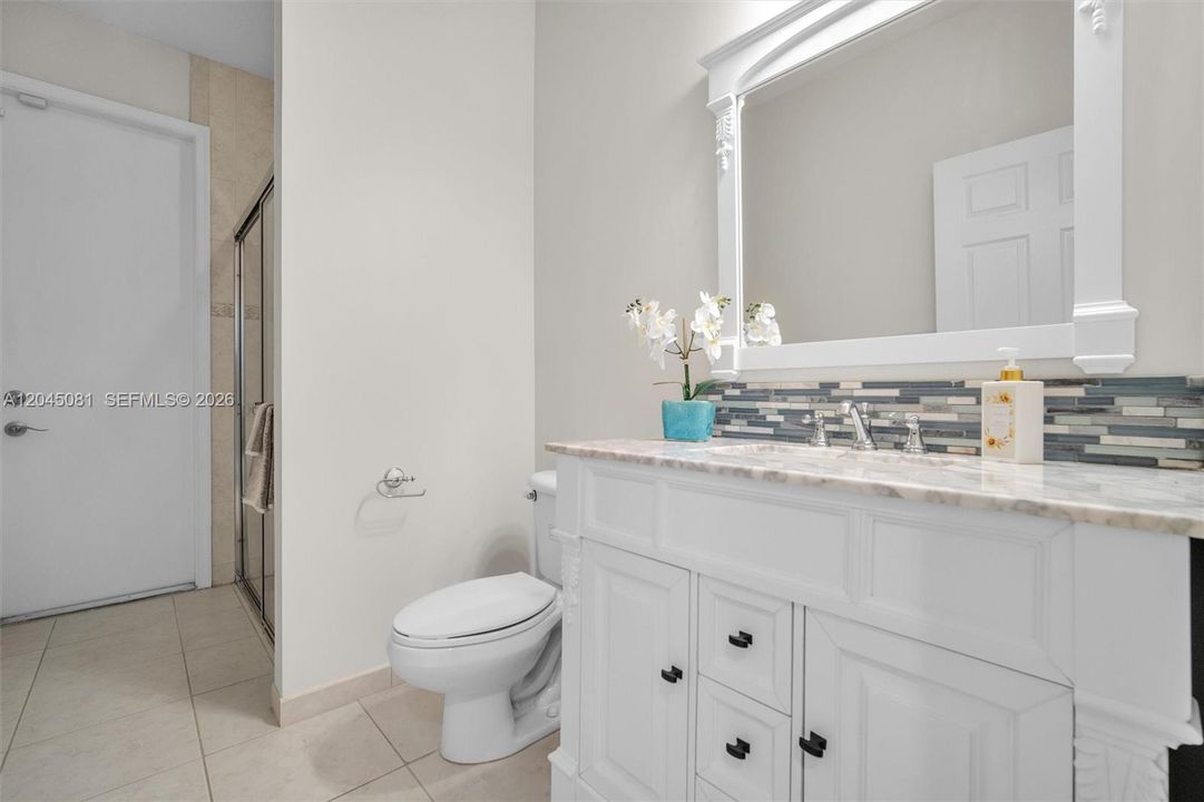 For Rent: $7,750 (5 beds, 3 baths, 3363 Square Feet)