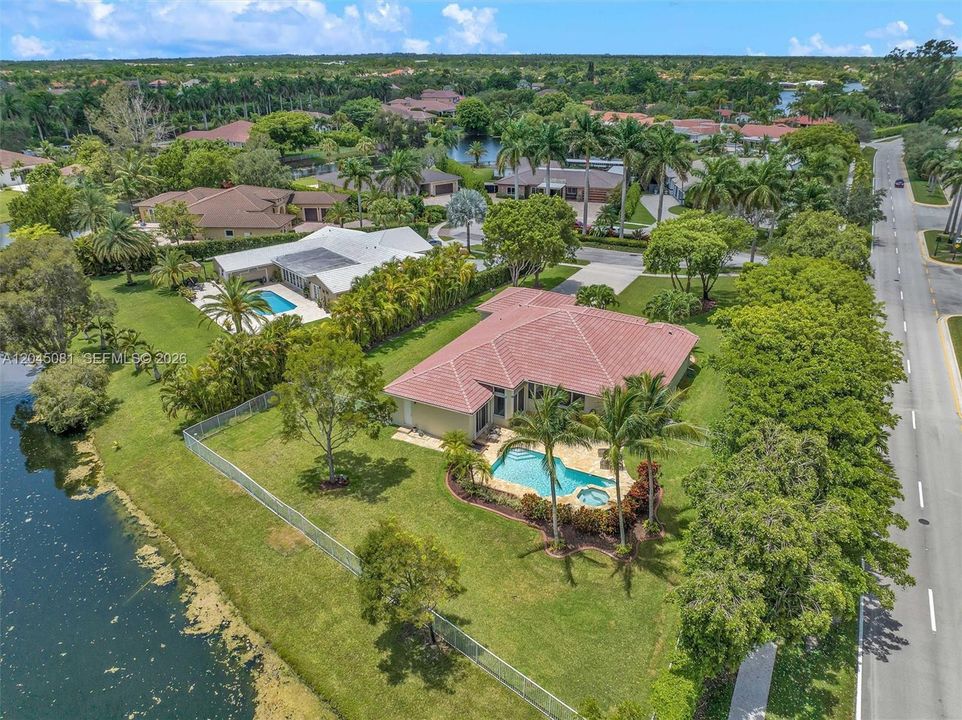 For Rent: $7,750 (5 beds, 3 baths, 3363 Square Feet)