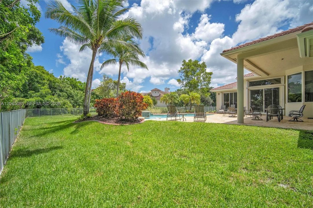 For Rent: $7,750 (5 beds, 3 baths, 3363 Square Feet)