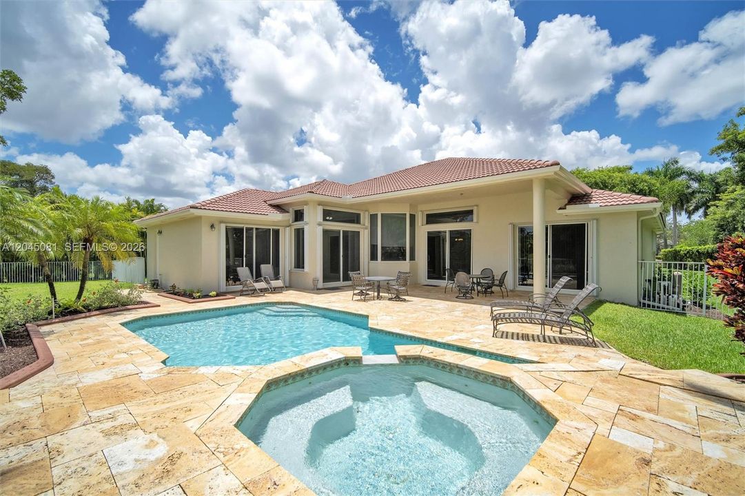 For Rent: $7,750 (5 beds, 3 baths, 3363 Square Feet)