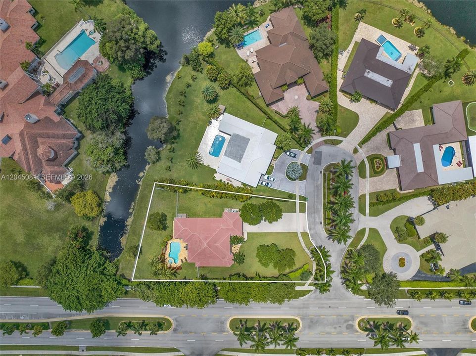 For Rent: $7,750 (5 beds, 3 baths, 3363 Square Feet)
