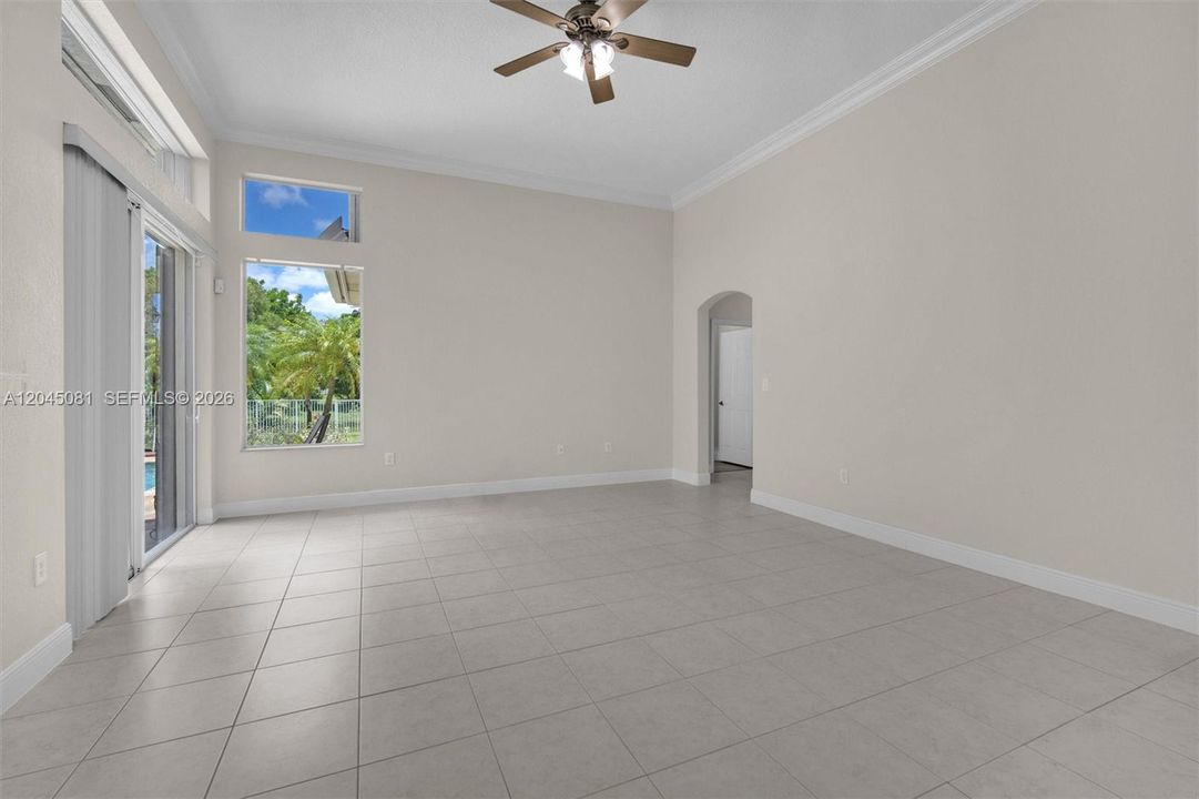 For Rent: $7,750 (5 beds, 3 baths, 3363 Square Feet)