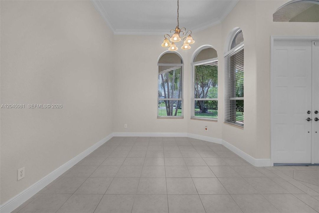 For Rent: $7,750 (5 beds, 3 baths, 3363 Square Feet)