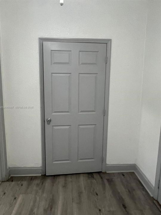 For Rent: $1,550 (1 beds, 1 baths, 555 Square Feet)
