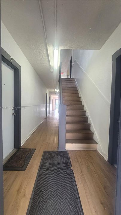 For Rent: $1,550 (1 beds, 1 baths, 555 Square Feet)