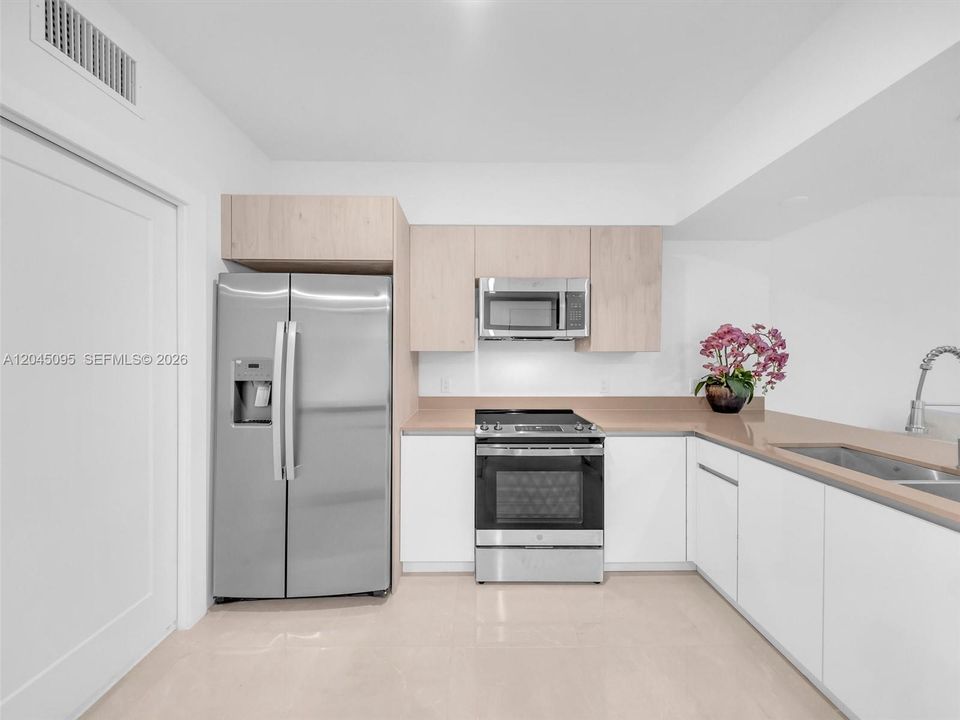 В аренду: $3,650 (3 спален, 2 ванн, 0 Квадратных фут)
