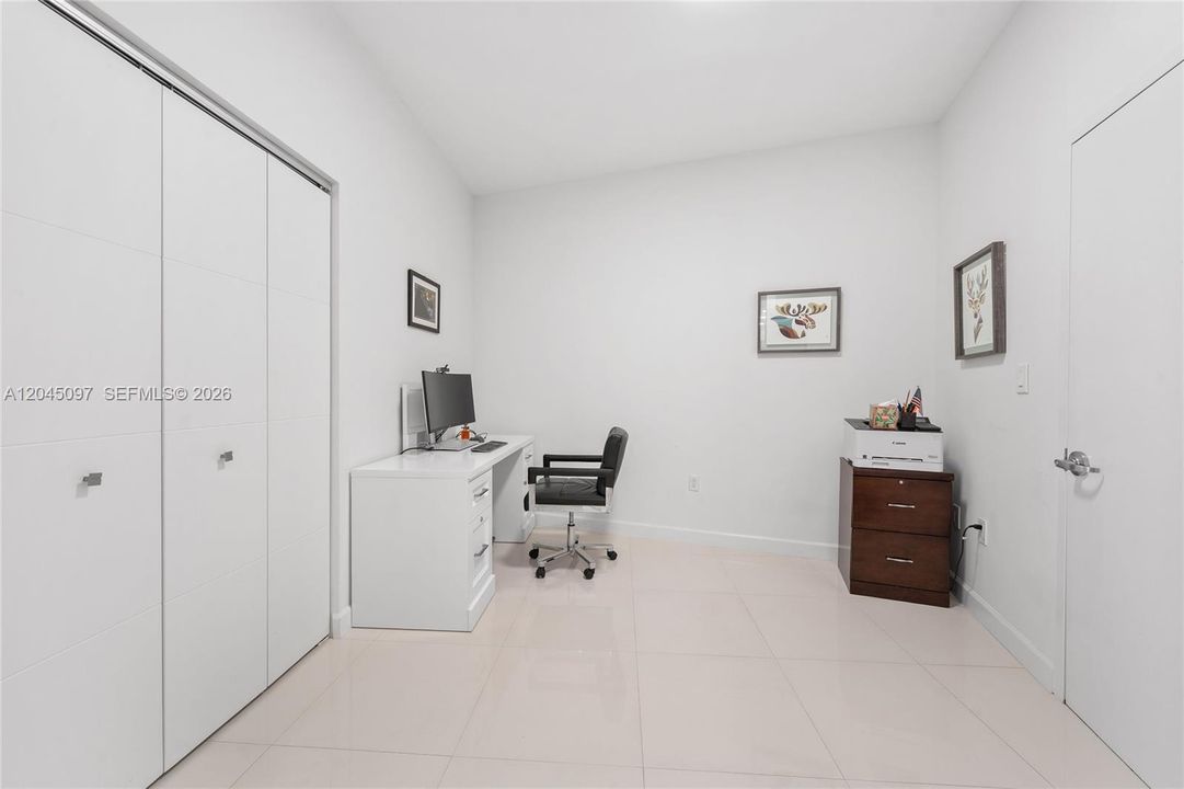 Active With Contract: $1,975,000 (3 beds, 4 baths, 2145 Square Feet)