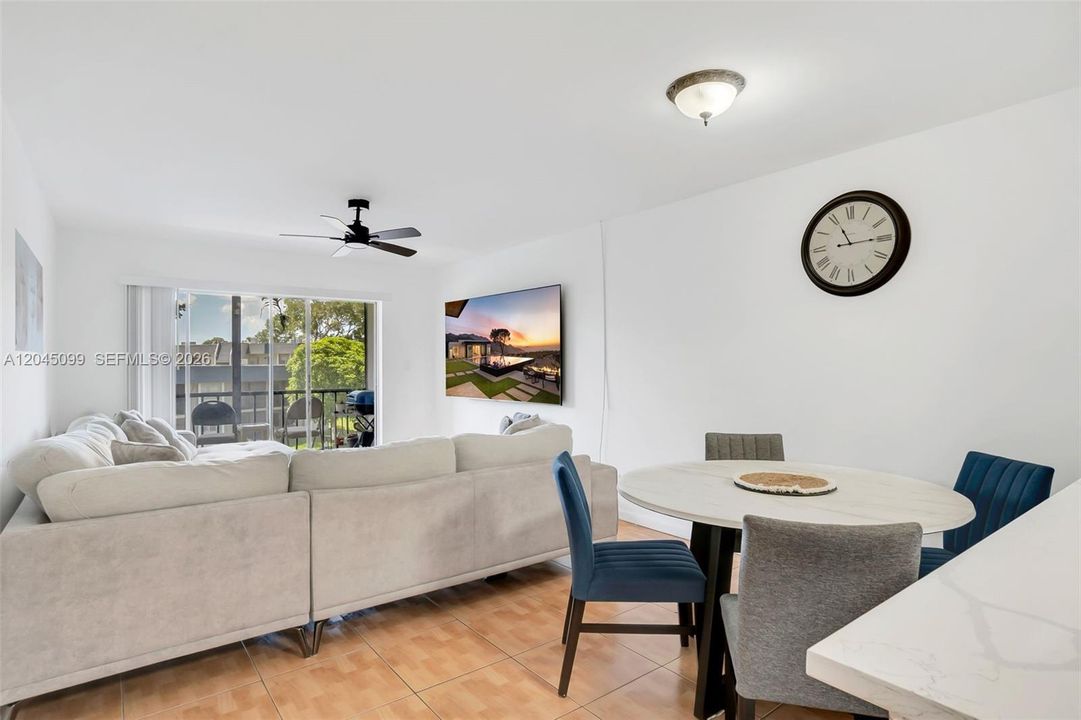 For Sale: $139,000 (1 beds, 1 baths, 750 Square Feet)