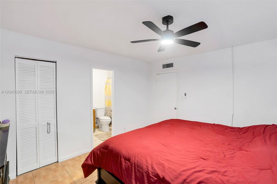 For Sale: $139,000 (1 beds, 1 baths, 750 Square Feet)