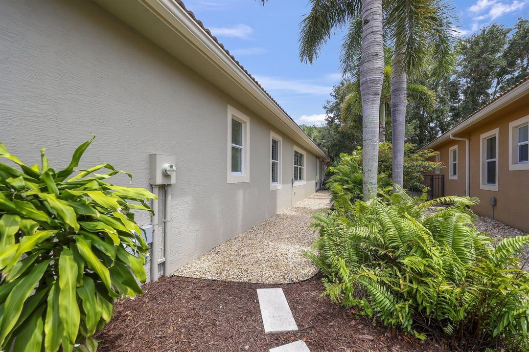 12181 Aviles Circle - 41.jpg-SMALL
