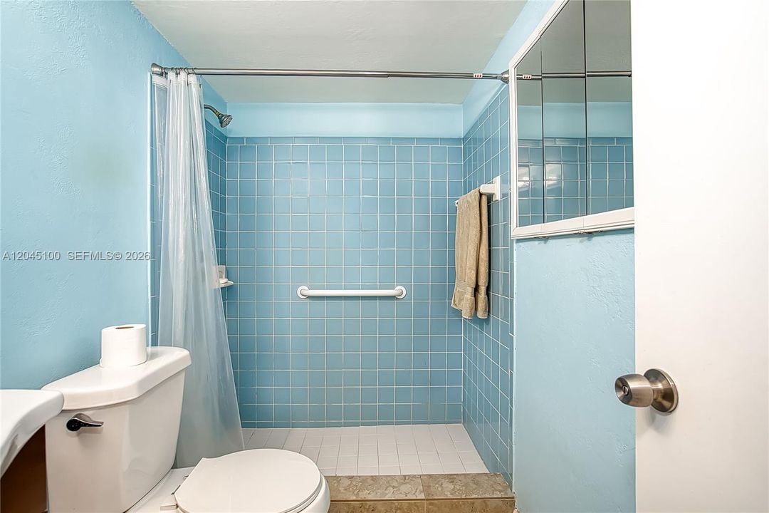 На продажу: $85,000 (1 спален, 1 ванн, 589 Квадратных фут)