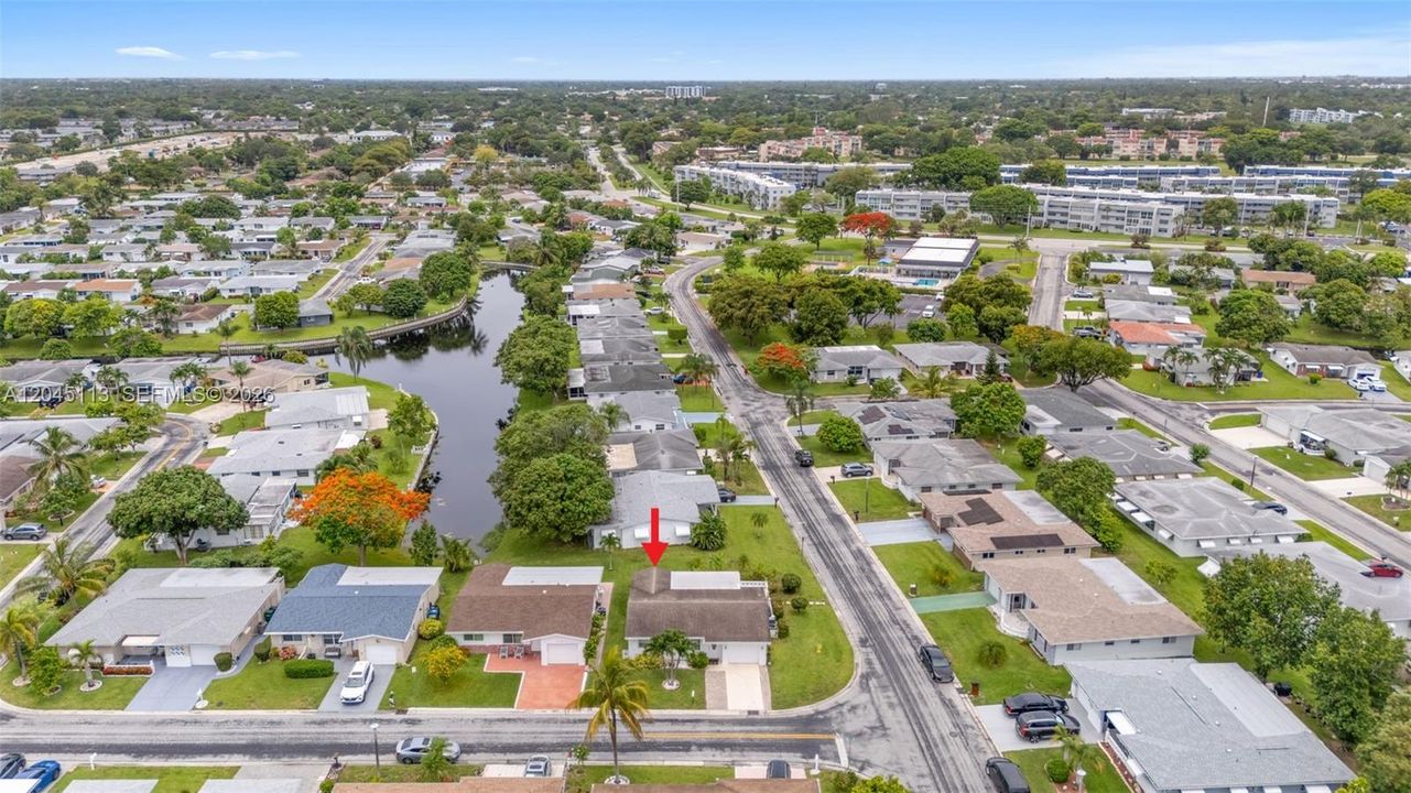 En Venta: $350,000 (2 camas, 2 baños, 1061 Pies cuadrados)