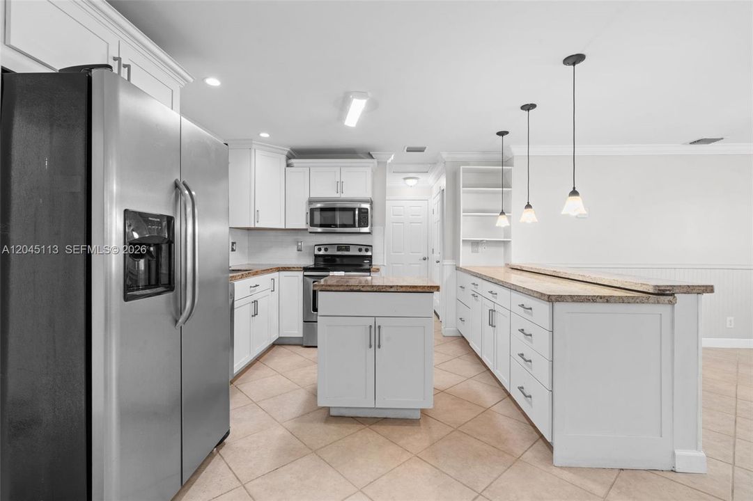 En Venta: $350,000 (2 camas, 2 baños, 1061 Pies cuadrados)