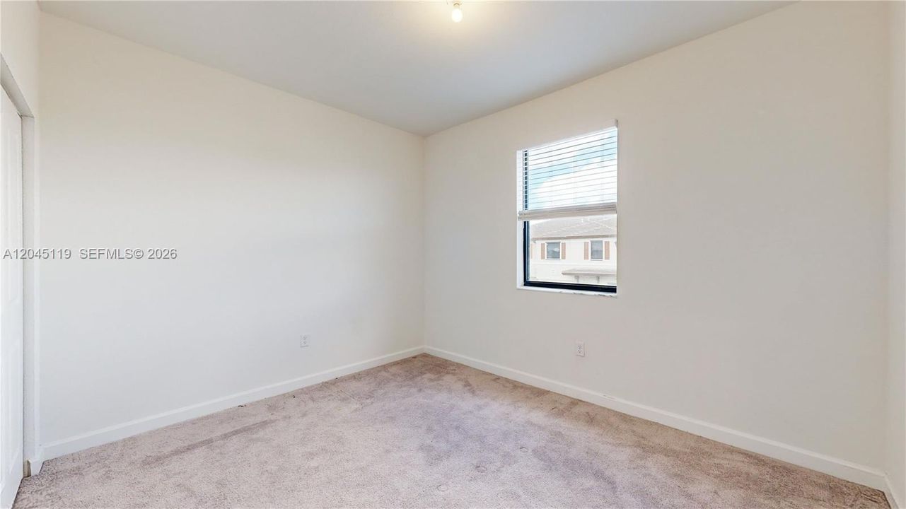 For Rent: $3,100 (3 beds, 2 baths, 1832 Square Feet)