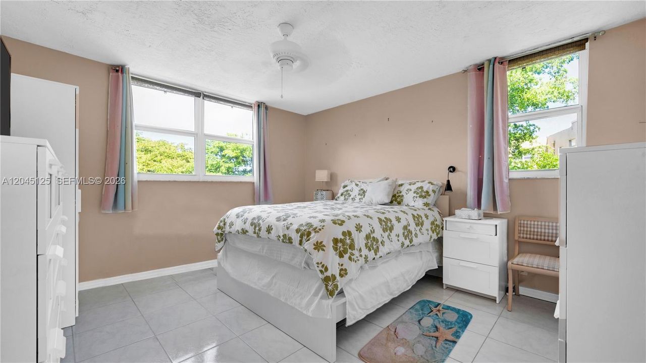 В аренду: $1,500 (2 спален, 2 ванн, 865 Квадратных фут)
