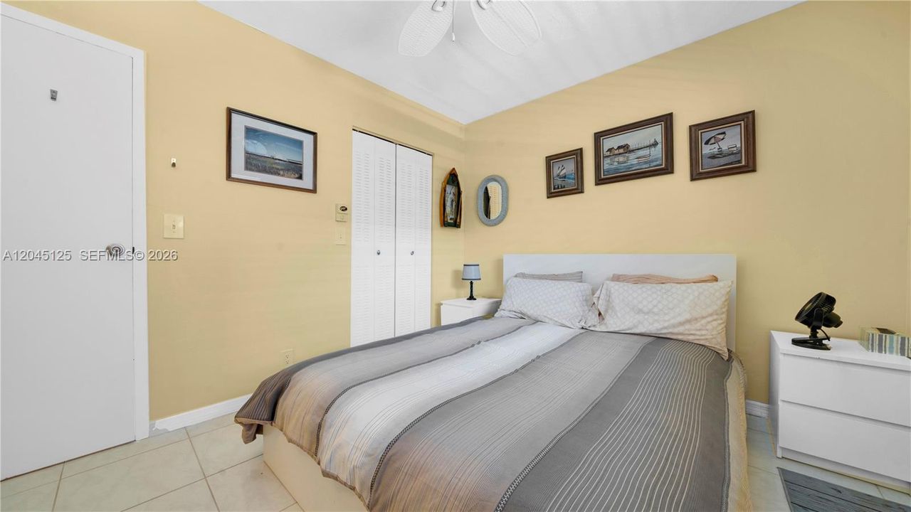 В аренду: $1,500 (2 спален, 2 ванн, 865 Квадратных фут)